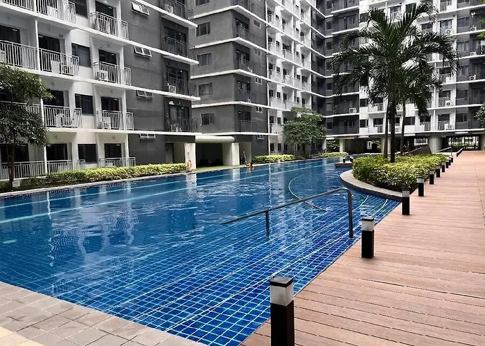 Cozy And Aesthetic Unit Near Moa Airport And Ikea Apartment