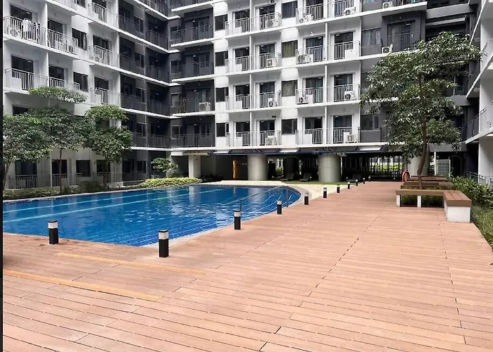 Apartment Cozy And Aesthetic Unit Near Moa Airport And Ikea